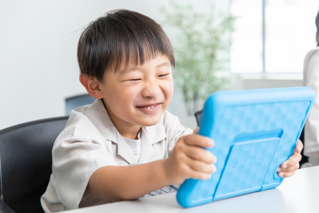 すららの学習しているイメージ
